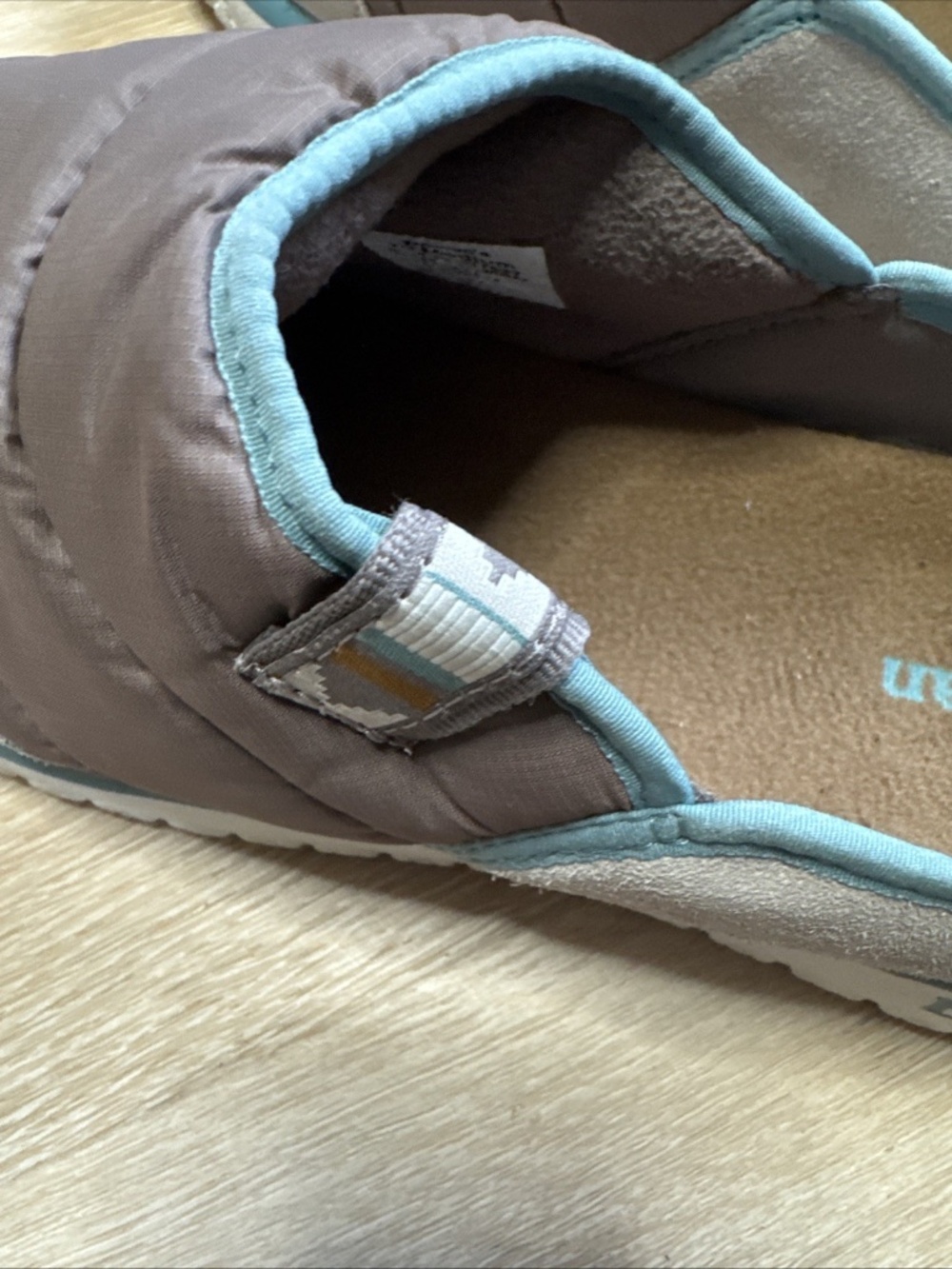 🏔️ L.L.Bean Mountain Classic Quilted Slides | Women’s 10M | Brown, Gray & Blue - Picture 8 of 9